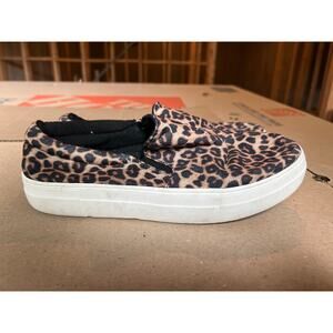 Soda leopard print slip-on sneakers 8